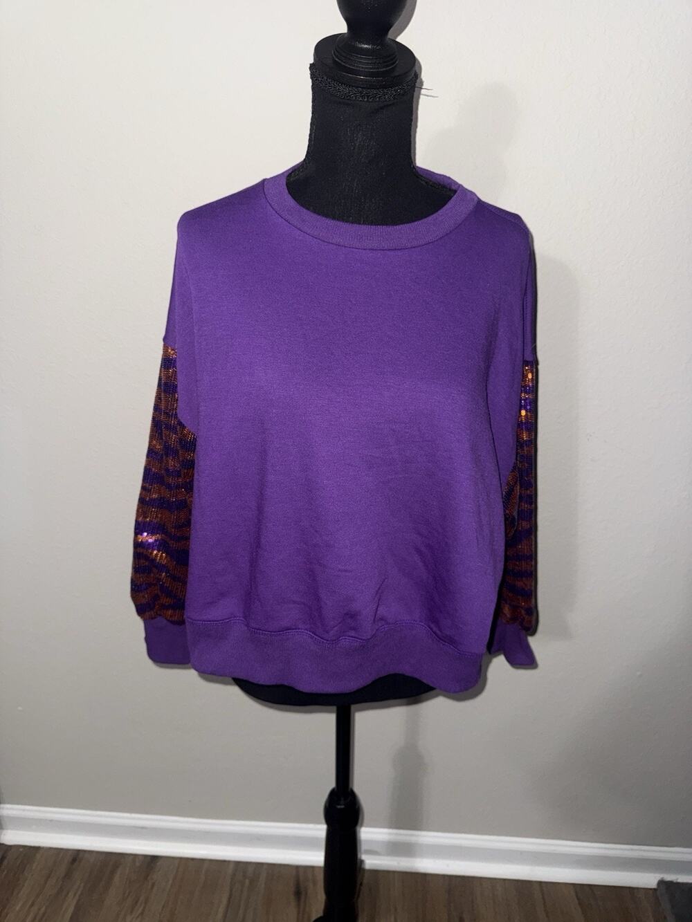 Mary Square Small Sweatshirt Sequin Tiger Stripe Sleeve Game Day Clemson LSU NWT